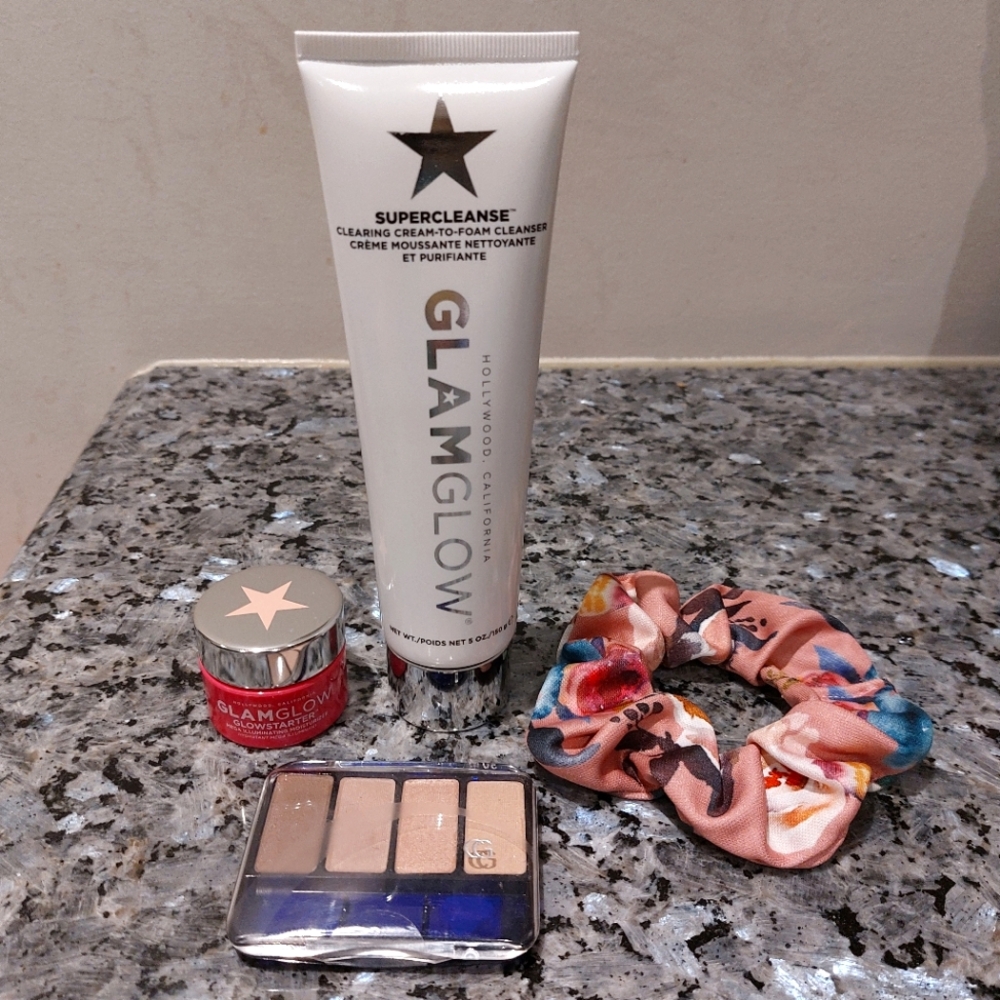 4pc GlamGlow Bundle